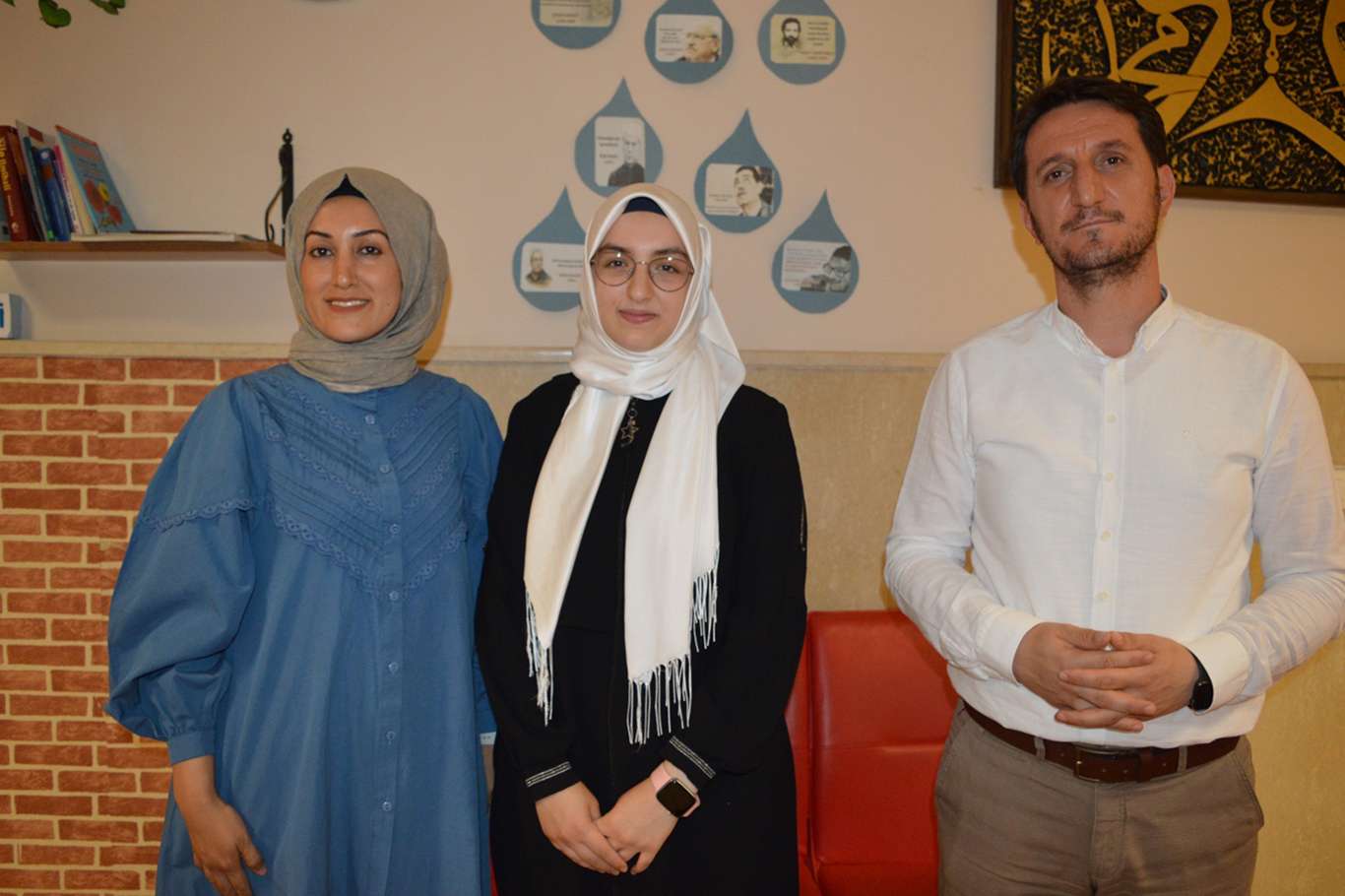 İmam hatipli öğrenci YKS'de Türkiye 10’uncusu Siirt’te birinci oldu İmam hatipli öğrenci YKS'de Türkiye 10’uncusu Siirt’te birinci oldu